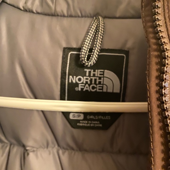 Girls down North face coat - Picture 2 of 6